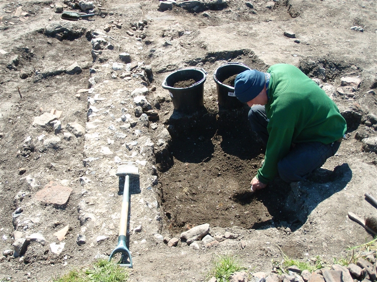 The site was investigated by more than 20 students