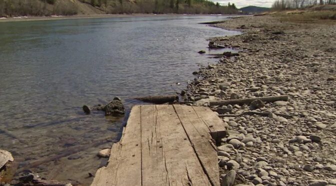 Low Water Levels Reveal Riverboat Artifacts in Canada