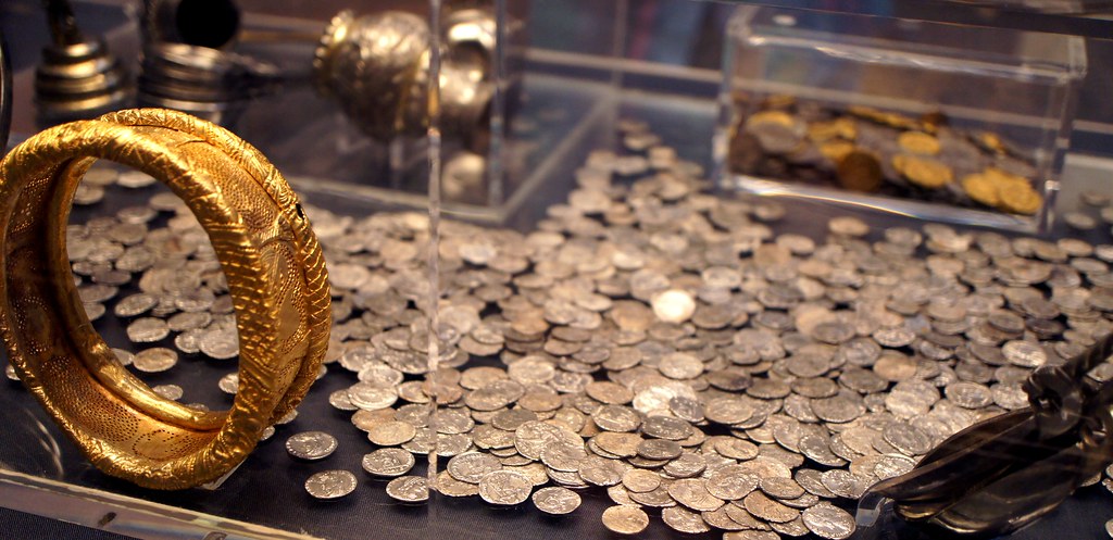 A Search for a Lost Hammer Led to the Largest Cache of Roman Treasure Ever Found in Britain