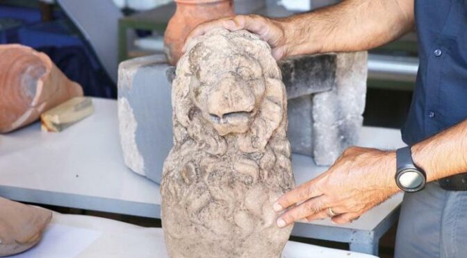 2,200-Year-Old Lion Statue Unearthed in Turkey