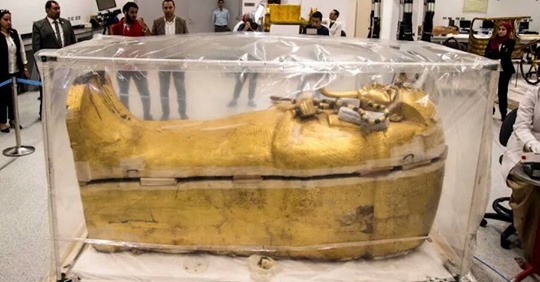 King Tut's Coffin Has been Removed from his Tomb for the First Time in History