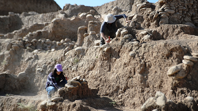 Archaeologists unearth ancient settlement dating back 11,800 years in Turkey