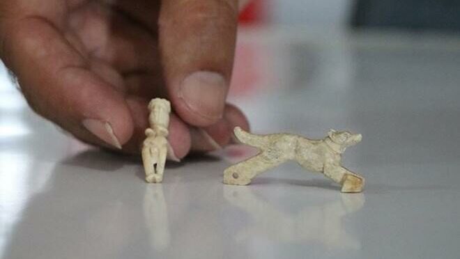 1,600-Year-Old Bone Pendants Discovered in Turkey