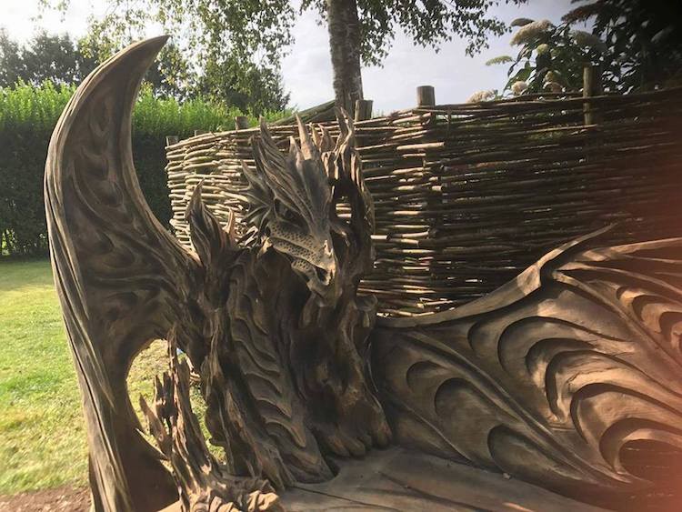 Estonian artist Igor Loskutow is an award winning master of chainsaw art and is part of the Husqvarna chainsaw sculpture team, which travels to events across Europe in order to show off their cutting skills