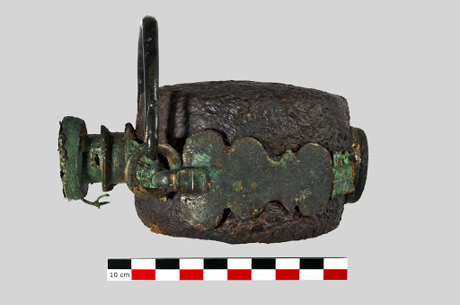 A Roman "laguncula" (water bottle) of the 4th century AD discovered in France