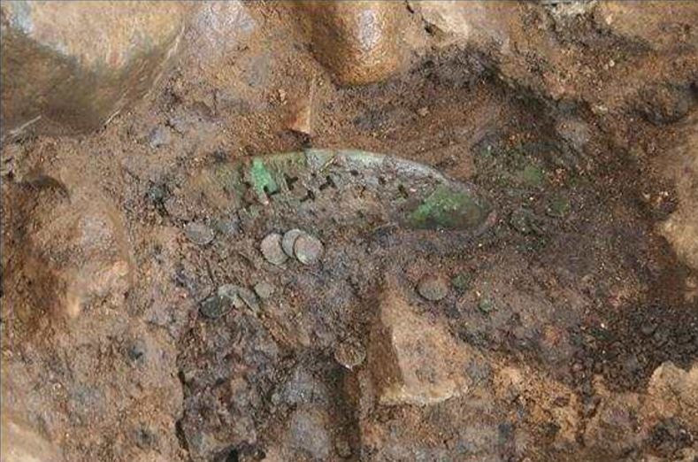 Gilt-Bronze Burial Shoes Unearthed in South Korea