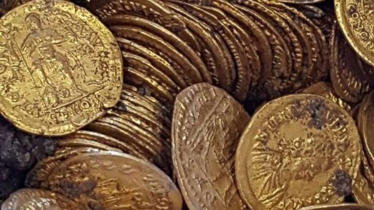 Hundreds of gold coins dating to Rome's Imperial era found in Italy ...