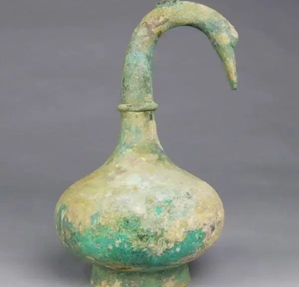 2000-Year-Old Bronze Pot With Unknown 3,000 Ml Liquid Unearthed!
