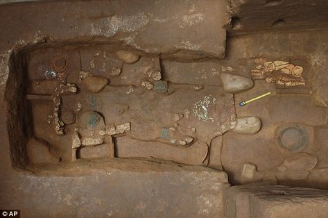 Grave of the king who laid foundations for Mayan civilization in 700 B.C. unearthed