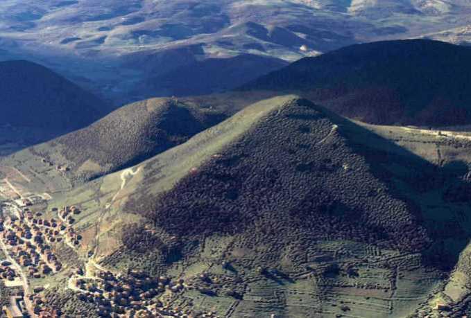 30,000-Year-Old Bosnian Pyramids Built With Man-Made Cement