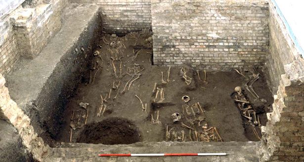 University of Cambridge: Remains of 1,300 scholars are found under a building