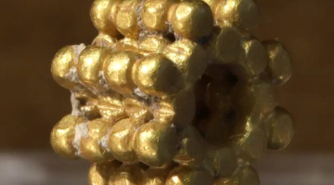 3000-year-old temple-era gold bead found by 9-year-old Jerusalem boy