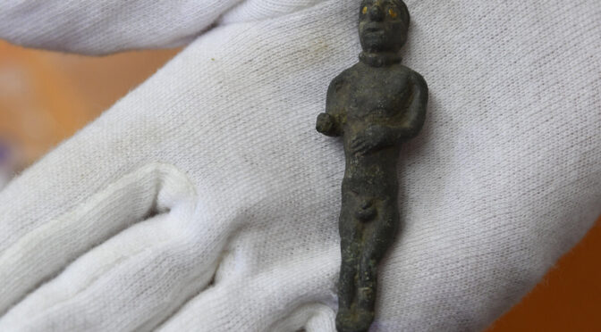 Bronze Figurine with Gold Eyes Unearthed in Slovakia