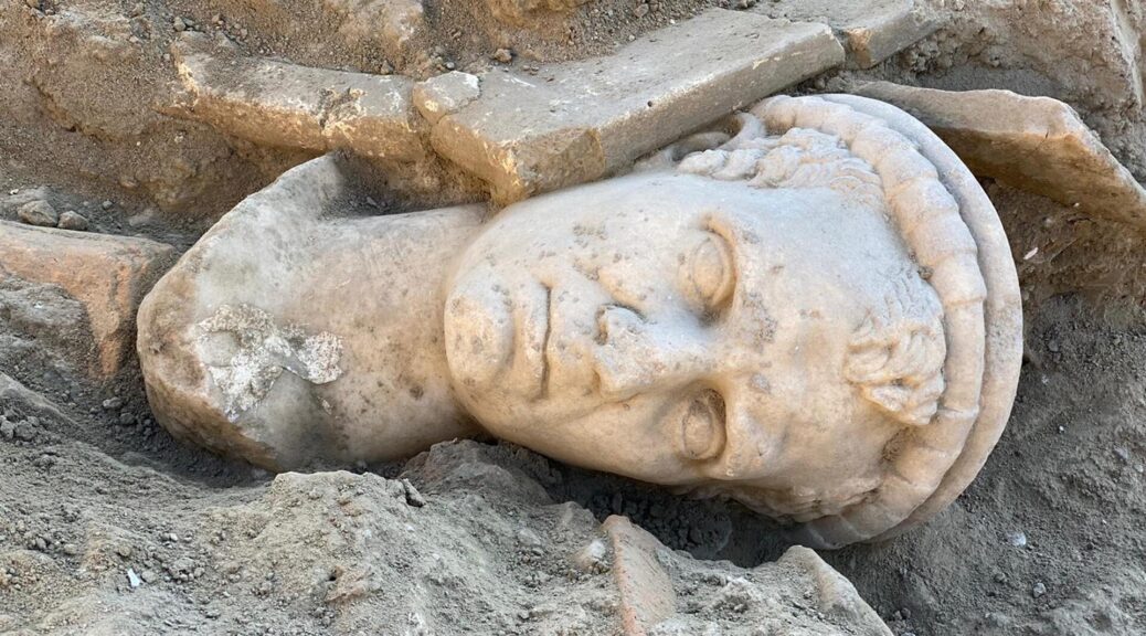 Excavation in Western Turkey Reveals 2,000-Year-Old Sculpture