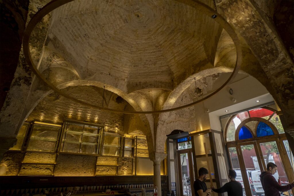 Renovations Reveal Twelfth-Century Bath House in Spain