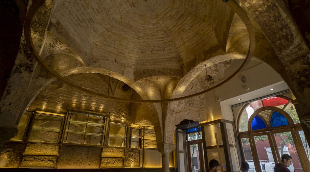 Renovations Reveal Twelfth-Century Bath House in Spain