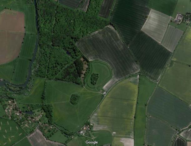Archaeologists find unexpected iron age settlement in Oxfordshire