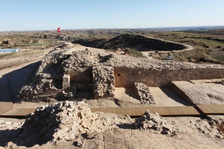 Ancient China: Lost City With Pyramid and Human Sacrifices Is Rewriting History