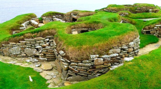 Erosion Reveals Possible Neolithic Village Site in Scotland