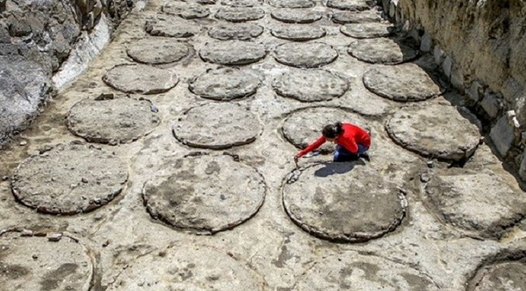 2,800-Year-Old Urartu Jars Uncovered In Eastern Turkey