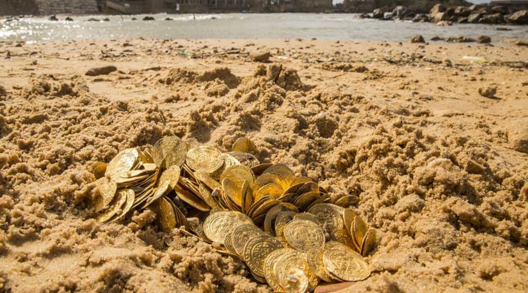 Sunken treasure? Divers stumble upon a priceless ancient gold