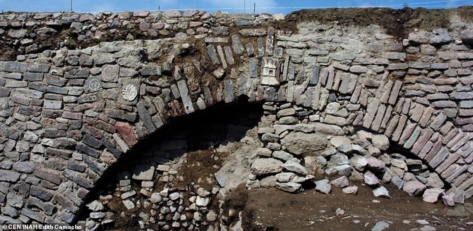 Archaeologists discover a secret Aztec tunnel built 600 years ago by emperor Moctezuma
