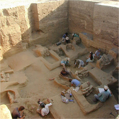 Peru archaeologists find a hall for human sacrifice