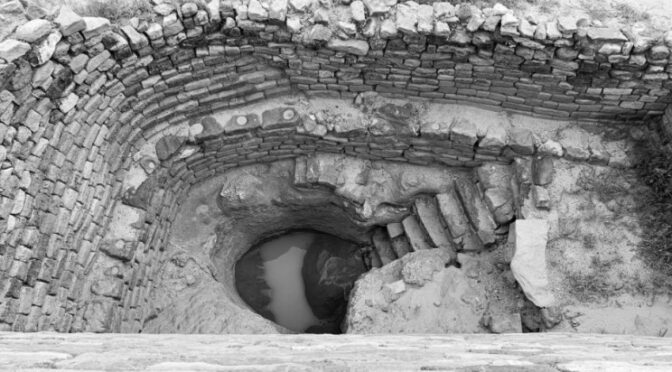 5,000-Year-old stepwell Discovered