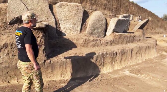 Ukraine discovers a 5,000-year-old megalithic Stonehenge like monument!