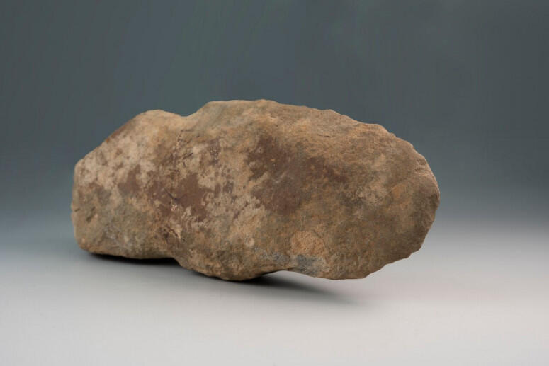6,000-Year-Old Axe Discovered at George Washington’s Estate