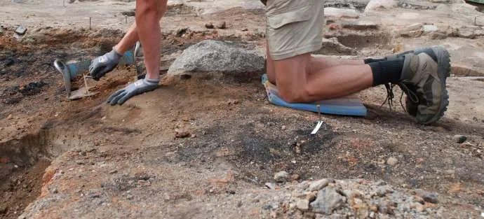 Archaeologists have discovered the foundations of the medieval Butcher's Bridge on Jurčič Square in Old Ljubljana, which stood on the site of the current Shoemaker's Bridge, which arouses the interest of walkers. More interesting stories about bridges were given by archaeologist Martin Horvat from