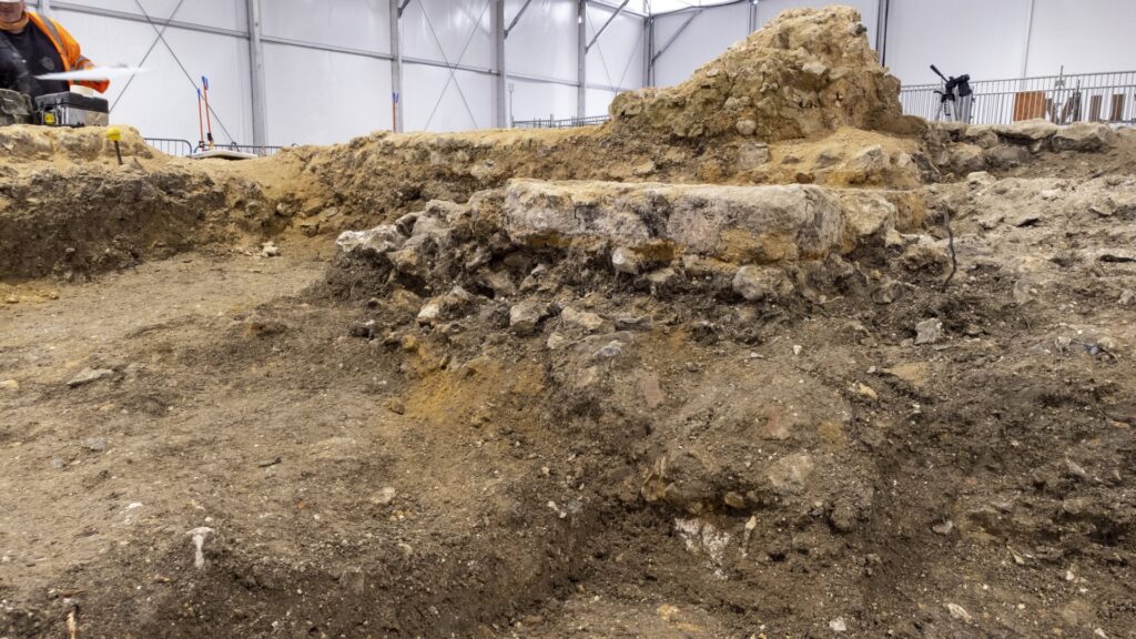 'Anglo-Saxon church' in Stoke Mandeville discovered by HS2 archaeologists