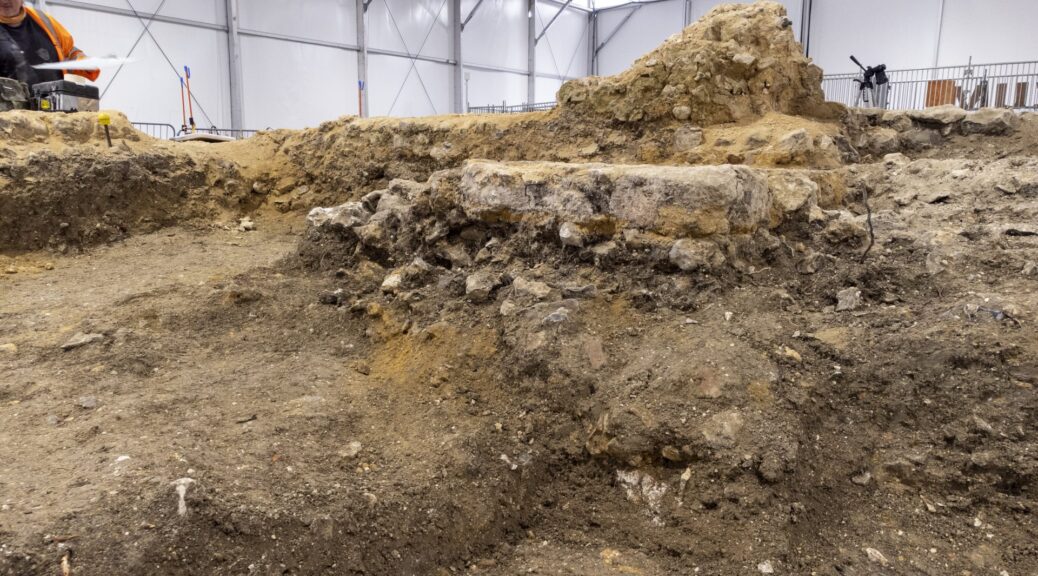 'Anglo-Saxon church' in Stoke Mandeville discovered by HS2 archaeologists