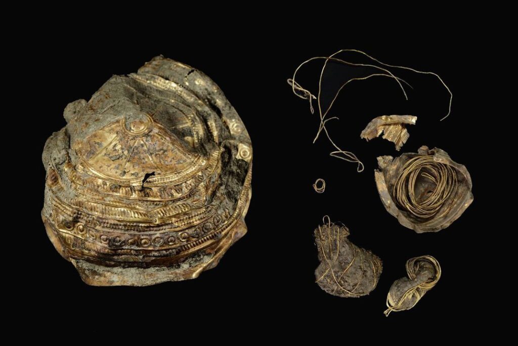 Archaeologists find a gold “solar bowl” in a 3,000-year-old settlement in Austria