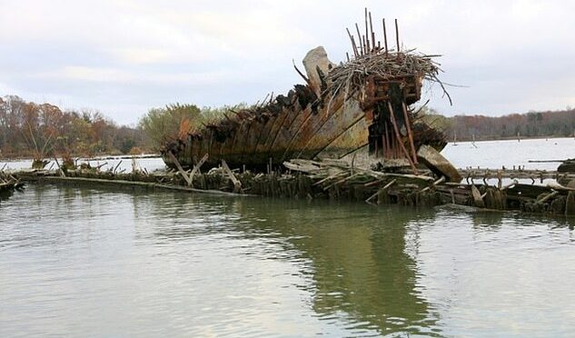 Eerie Lake Erie is home to a giant ship graveyard: Nearly 2,500 sunken vessels
