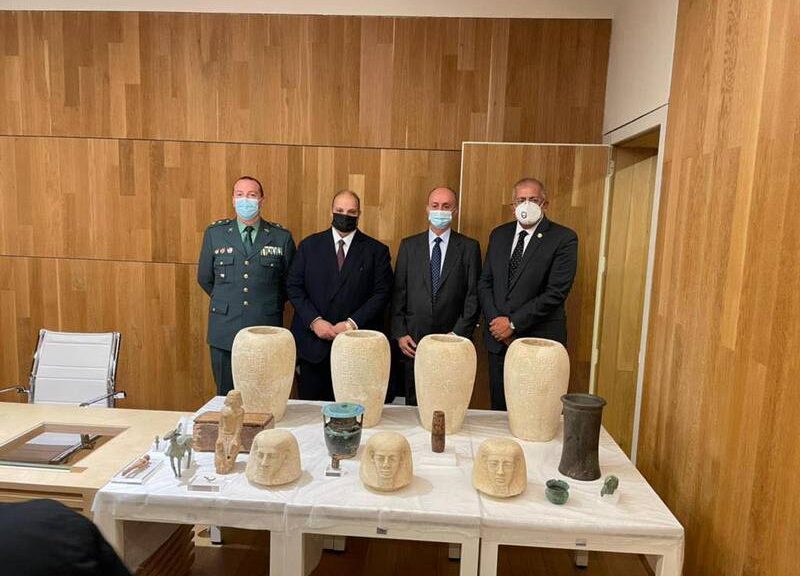 Egypt retrieves 36 smuggled artifacts from Spain
