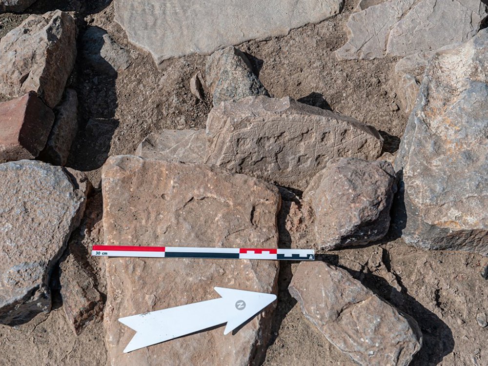 An Old Classic Bronze Age board game ‘played 4,000 years ago’ uncovered in the Oman desert