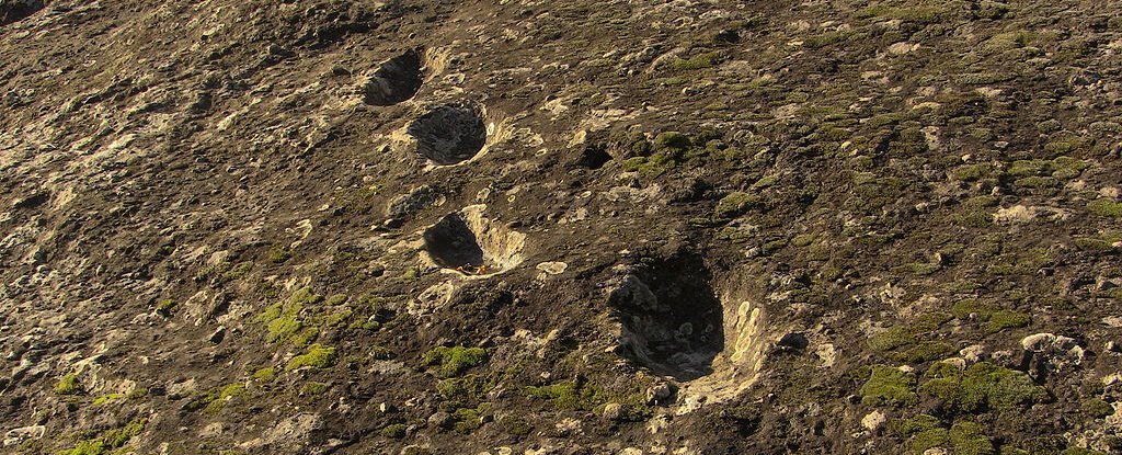 Mysterious footprints suggest Neanderthals climbed a volcano right after it erupted