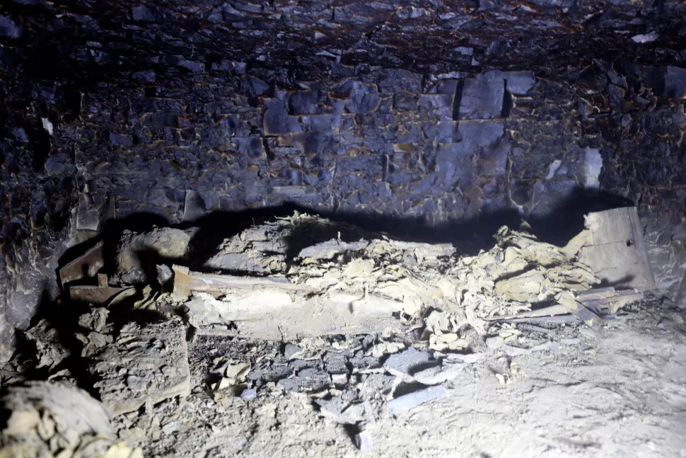 Ancient Egypt archaeologists find 30 mummies in a fire-scorched sacrificial chamber