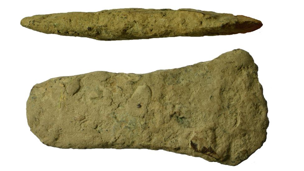 Early Bronze Age Ax Heads Discovered in England