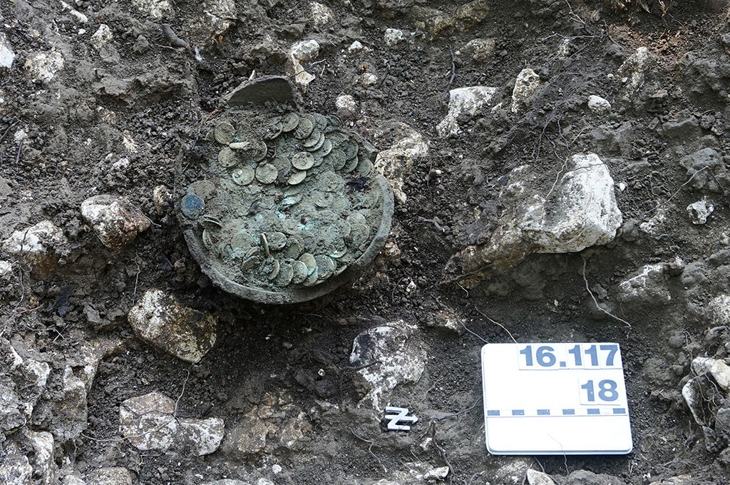 Roman Coin Cache Discovered in Switzerland | ARCHAEOLOGY WORLD