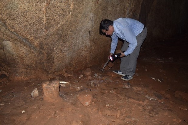 Prehistoric Artifacts Discovered in a Vietnam Cave