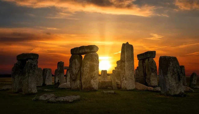 Prehistoric "Poop" Found At Stonehenge Gives Insight Into Ancient Humans