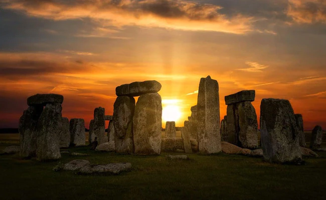 Prehistoric "Poop" Found At Stonehenge Gives Insight Into Ancient Humans