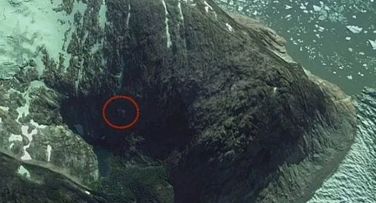 Satellite: Nephilim Giant Caught on Satellite Imagery Of The Patagonian Mountains