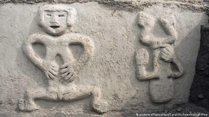 Archaeologists unearth 3,800-year-old wall relief in Peru