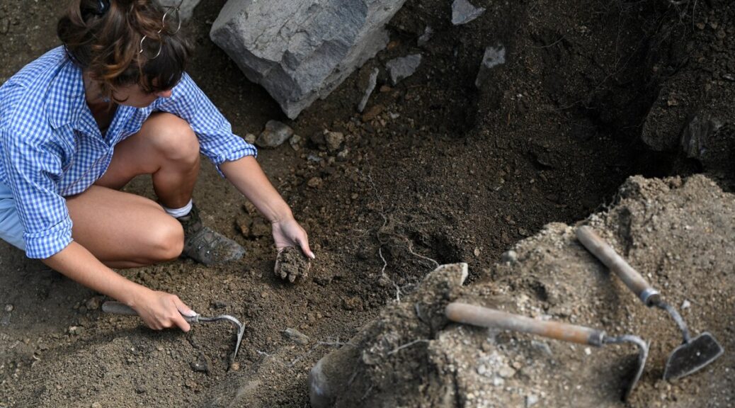 17th-Century Coin Unearthed at a Castle in Slovakia