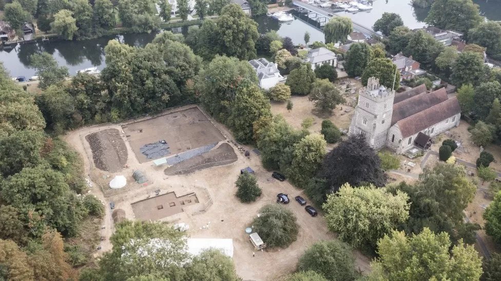 Anglo-Saxon Trade Hub Found at Monastery Site in England