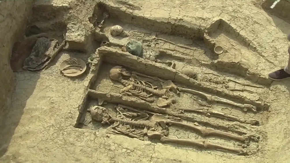 1,500-year-old Crypt of Rich Warrior Buried With Wife and Children Discovered in Ancient Russian City