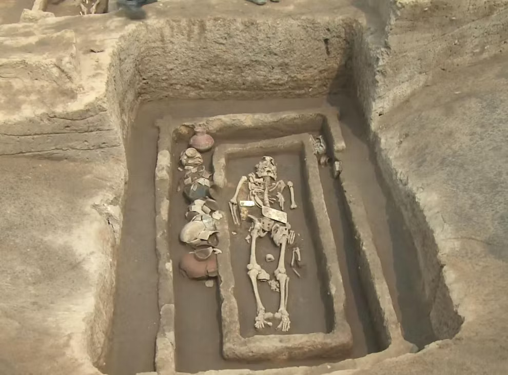 Skeletons of 5,000-year-old Chinese ‘giants’ discovered by archaeologists